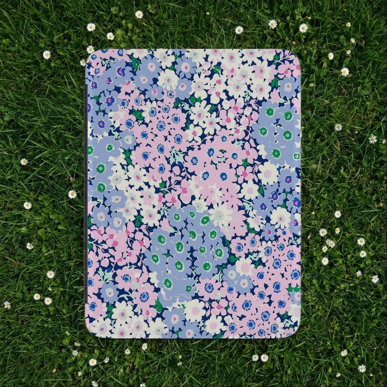 Pastel Ditsy Floral Kindle Case