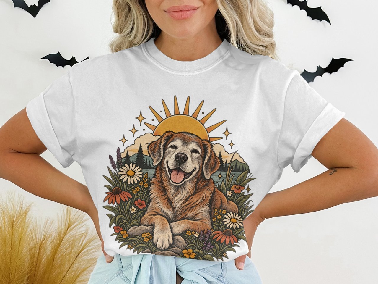 Golden Retriever Wildflower Tee
