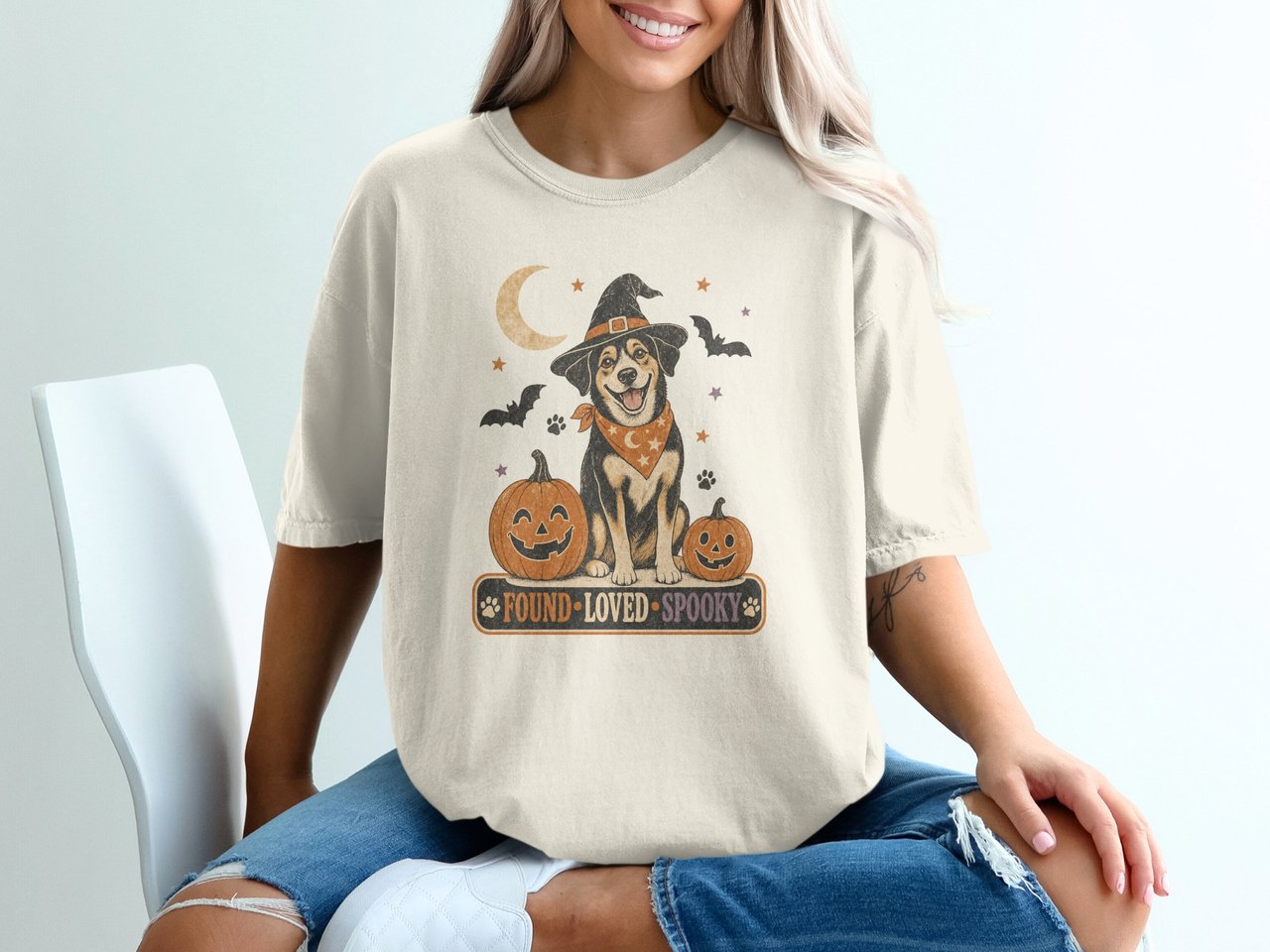 Halloween Dog Shirt, Spooky Witch Dog Tee, Found Loved Spooky Pumpkin Vintage Retro Fall Dog Mom Gift Cute Pet Lover T-Shirt