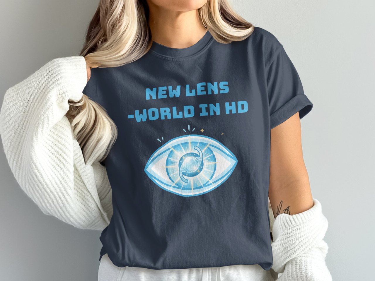 New Lens World HD T-Shirt: Eye Graphic, Cataract Surgery, Lens Replacement Vision