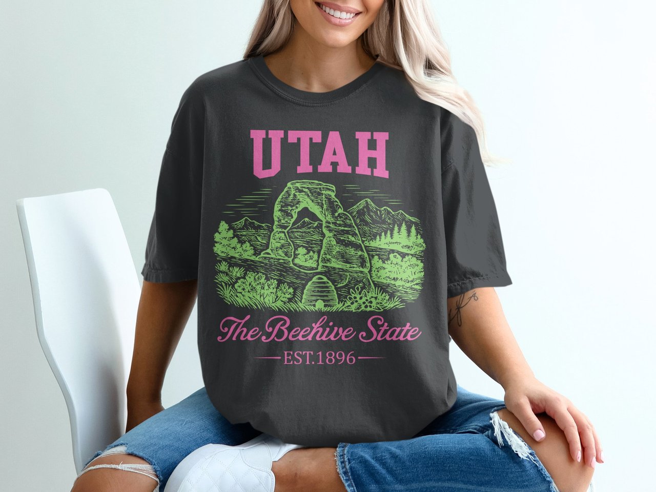 Utah The Beehive State Est. 1896 Graphic T-Shirt