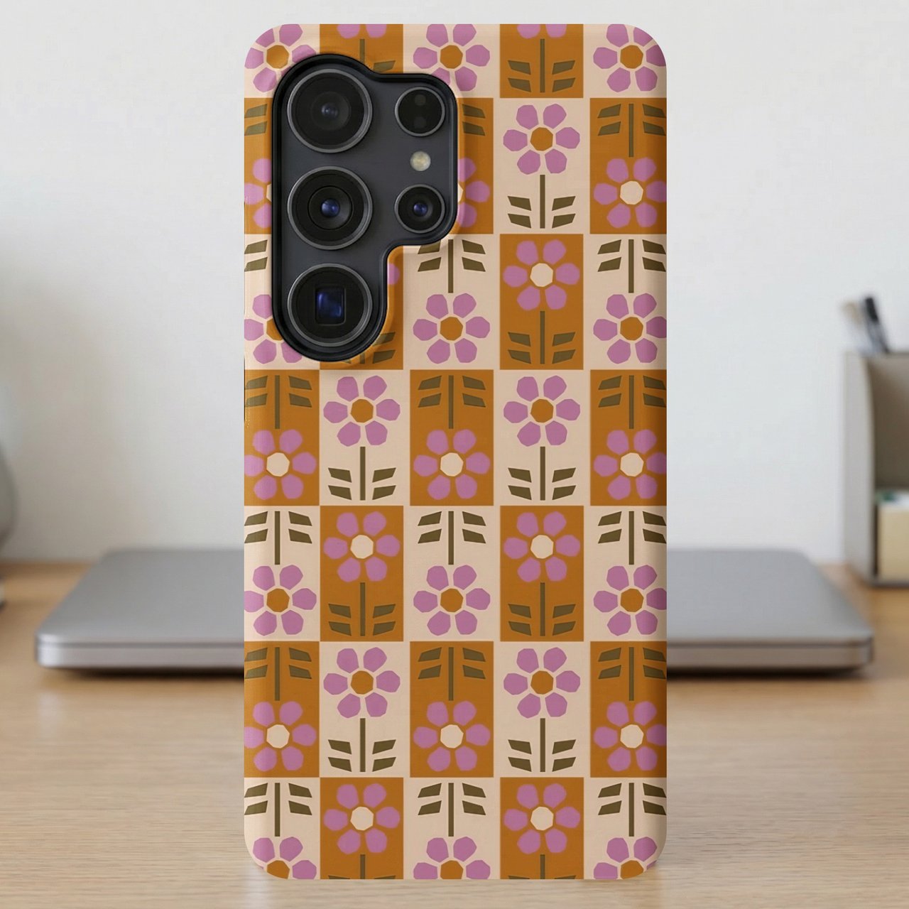 Retro Mod Floral MagSafe® Phone Case