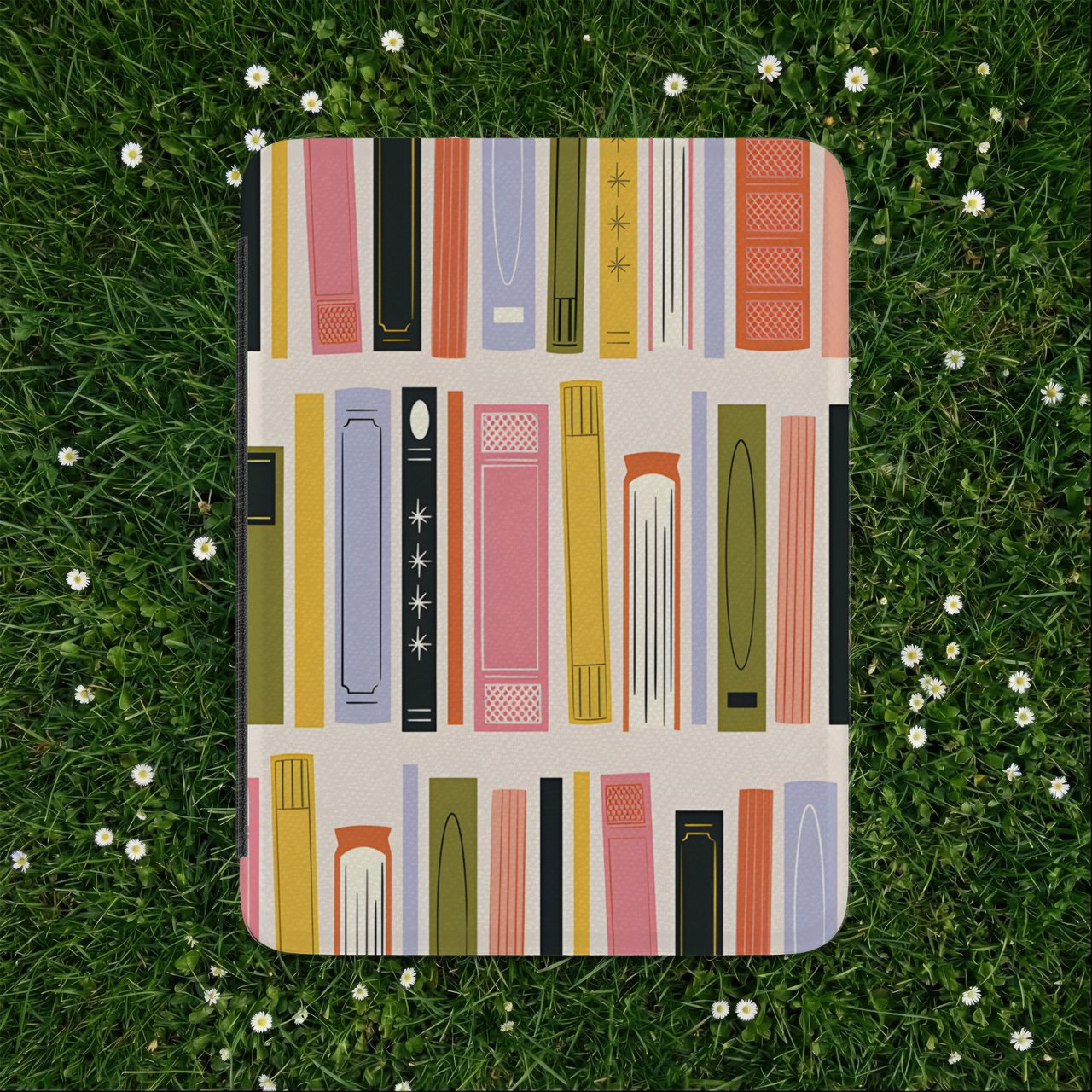 Vintage Bookshelf Kindle Case