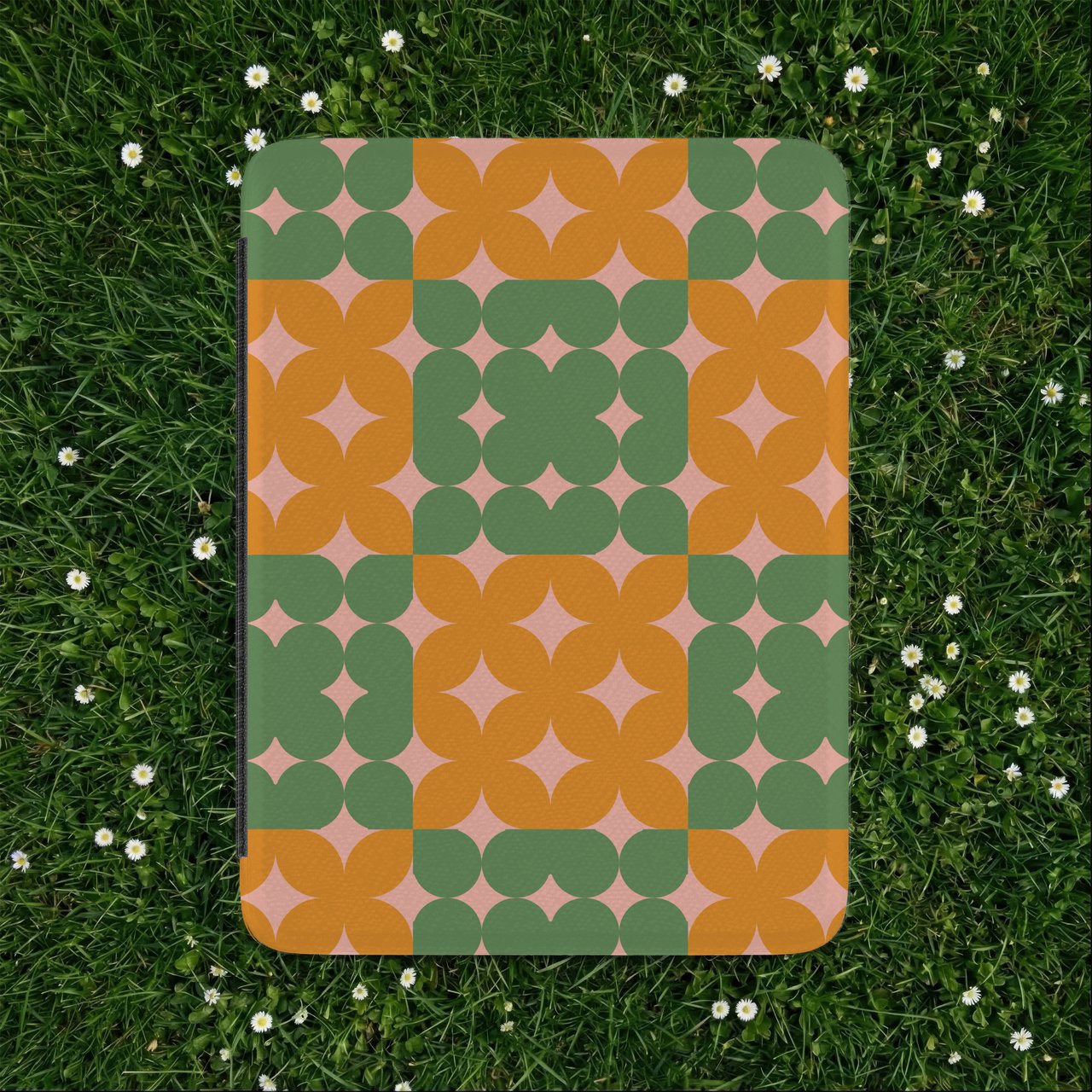 Retro Mod Floral Kindle Case