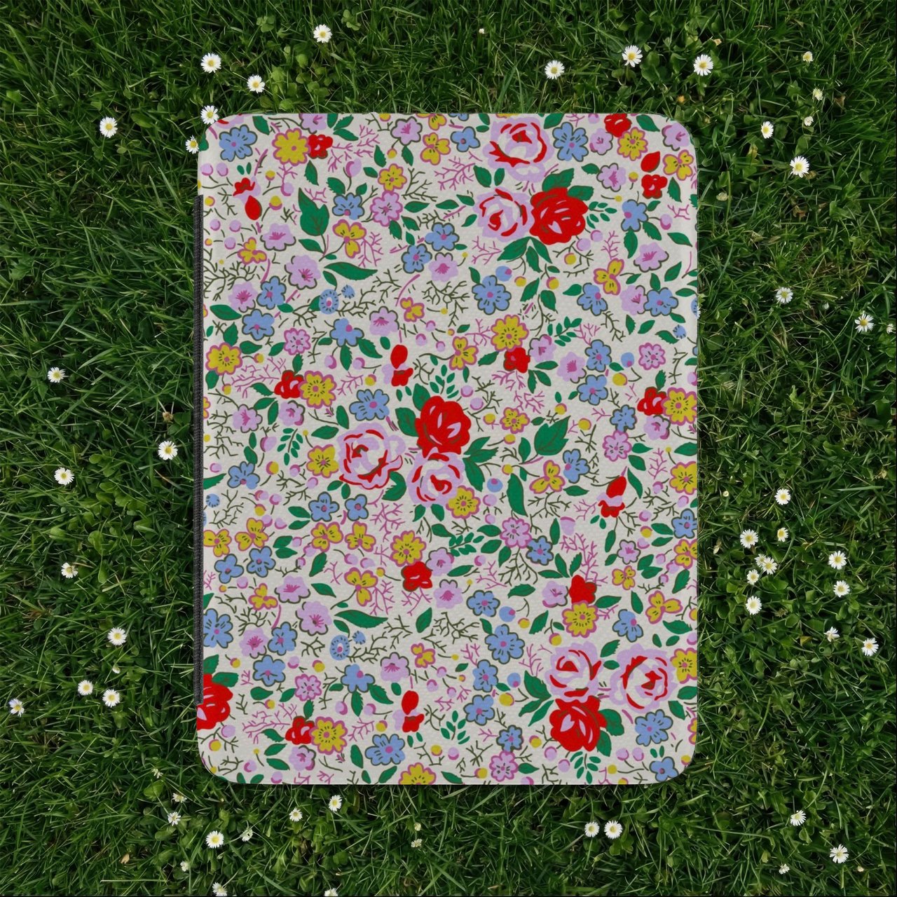 Vintage Ditsy Floral Kindle Case