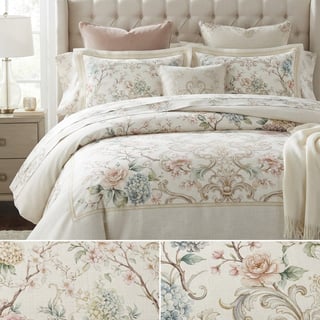 Luxury Seamless Bedding Pattern