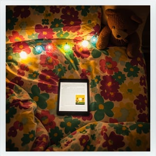 Cozy 90s Floral Bedsheet Scene