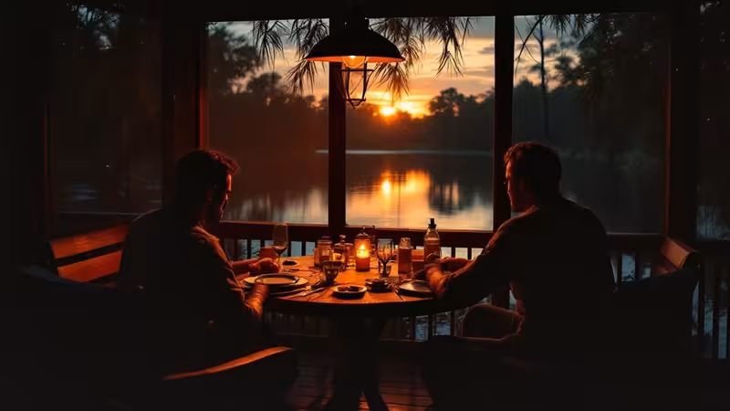 1930s American Diner & Everglades Lodge
