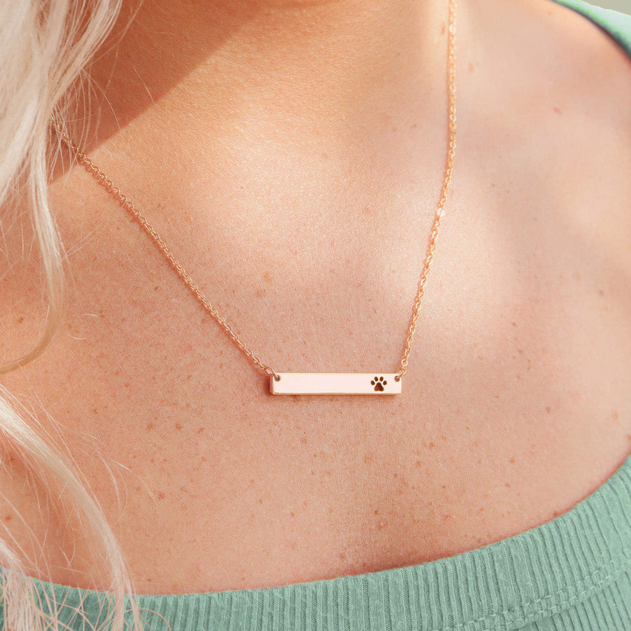 Product Catalog Preview Image Cutout Paw Bar Necklace (Engraving)